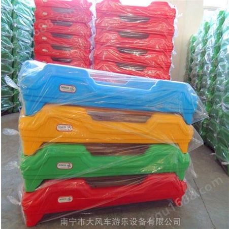南宁家具厂供应幼儿园上下床铺儿童塑料床