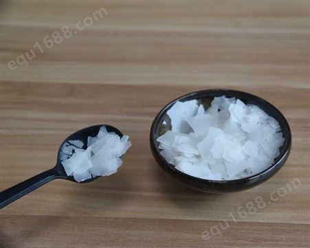 白色片状六水氯化镁 用作食品添加剂 46%卤片 用途广泛